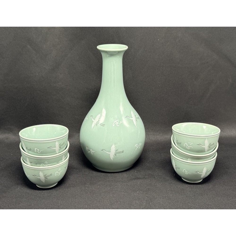 Vintage 1986 Korean Celadon Sake Set 7pc Flying Crane Green Glaze Decanter Cups